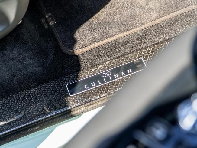 ROLLS-ROYCE Cullinan Photo 13