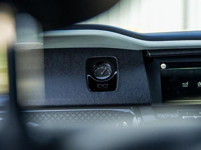 ROLLS-ROYCE Cullinan Photo 19