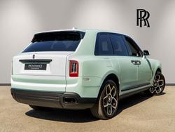 ROLLS-ROYCE Cullinan Photo 2