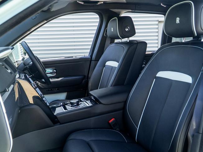 ROLLS-ROYCE Cullinan Photo 29