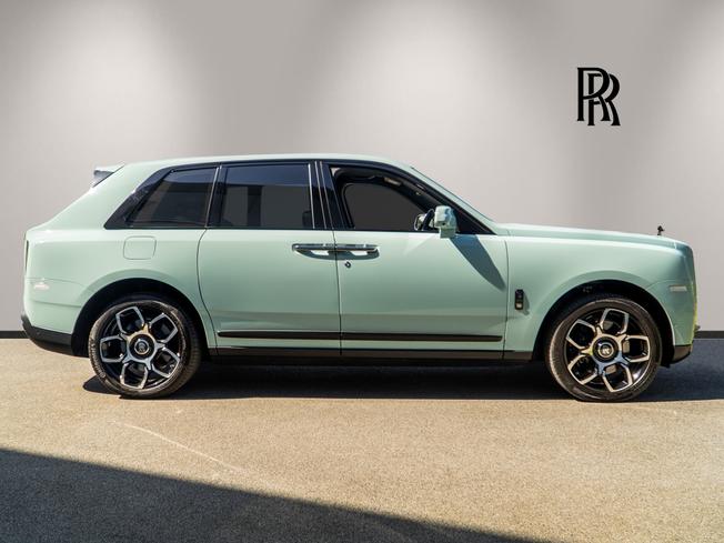 ROLLS-ROYCE Cullinan Photo 43