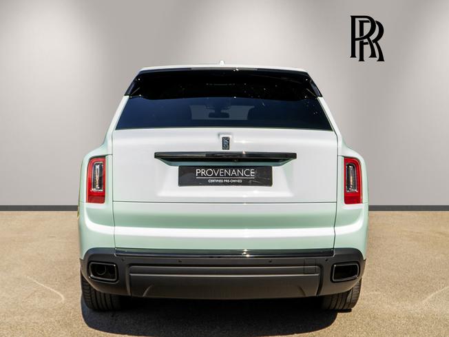 ROLLS-ROYCE Cullinan Photo 45