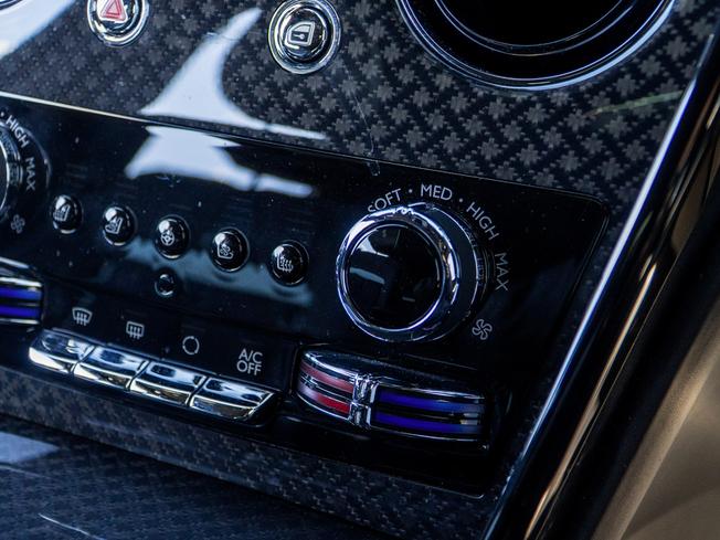 ROLLS-ROYCE Cullinan Photo 7