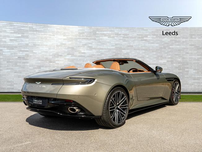 ASTON MARTIN Db12 Photo 31