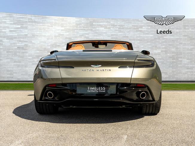 ASTON MARTIN Db12 Photo 36