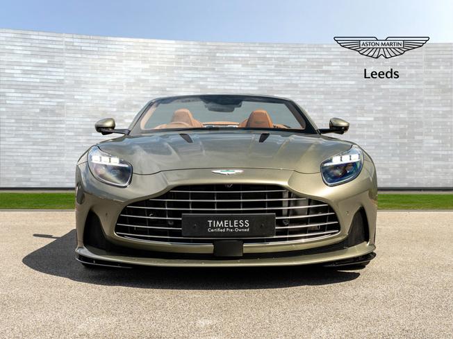 ASTON MARTIN Db12 Photo 7