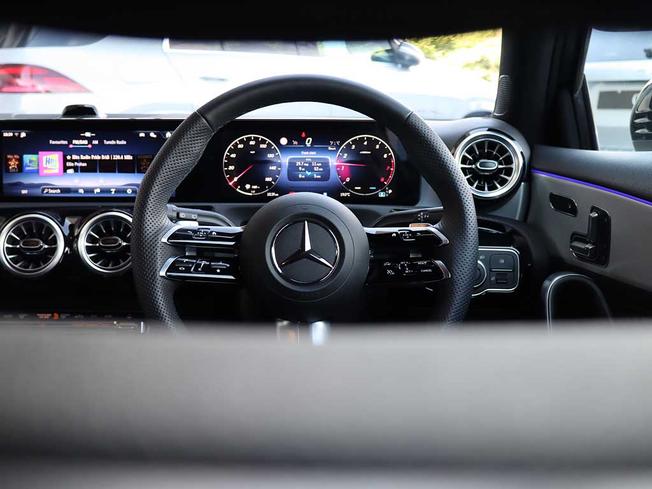 MERCEDES-BENZ A CLASS Photo 16