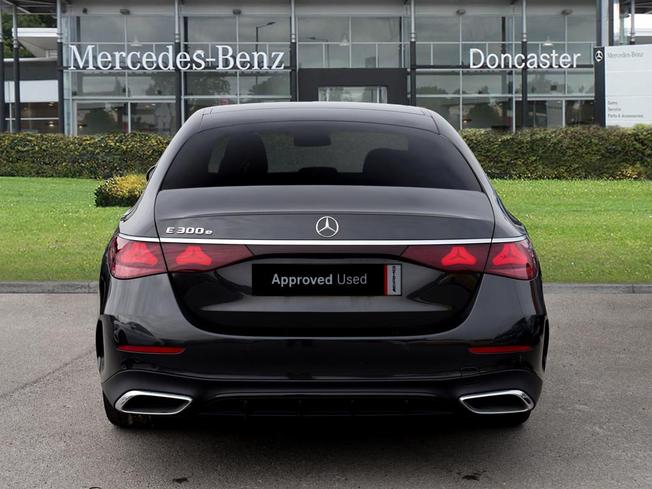MERCEDES-BENZ E Class Photo 11