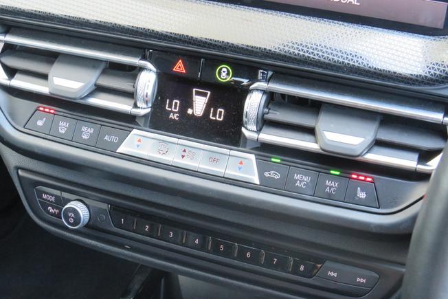 BMW 1 Series Photo 30