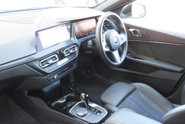 BMW 1 Series Photo 31