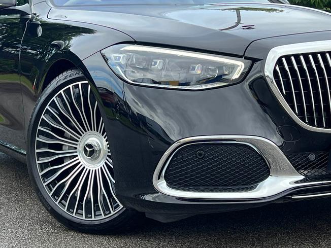 MERCEDES-BENZ Maybach S Class Photo 12