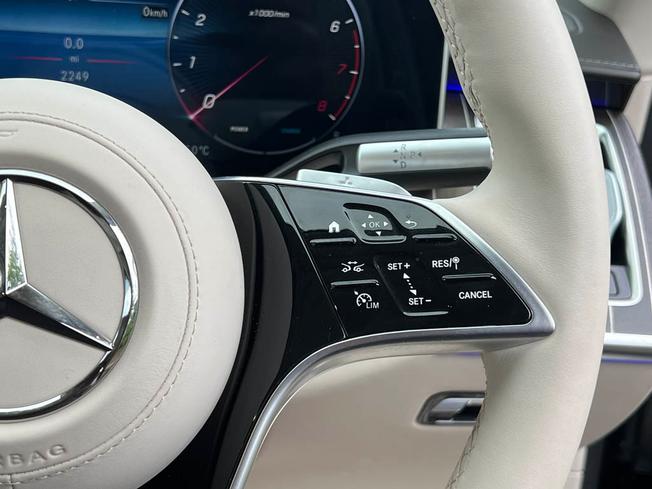 MERCEDES-BENZ Maybach S Class Photo 24