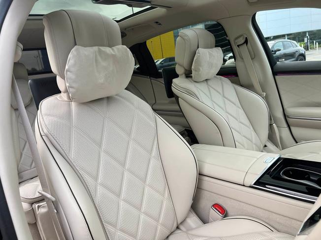 MERCEDES-BENZ Maybach S Class Photo 33