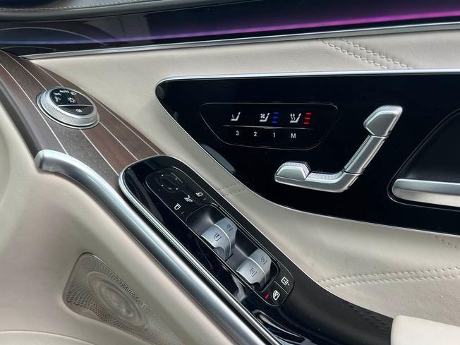 MERCEDES-BENZ Maybach S Class Photo 34
