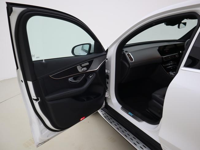 MERCEDES-BENZ Eqc Photo 21