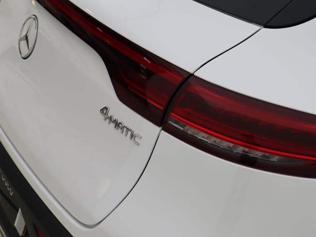 MERCEDES-BENZ Eqc Photo 27
