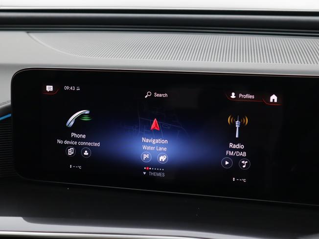 MERCEDES-BENZ Eqc Photo 31