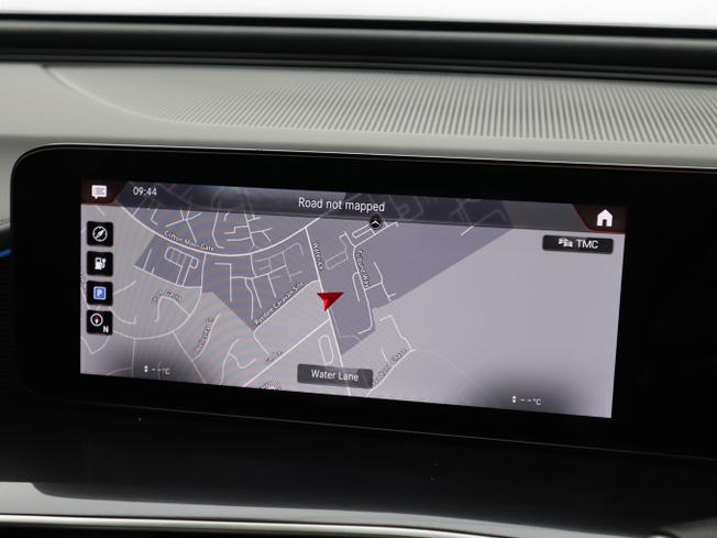MERCEDES-BENZ Eqc Photo 32