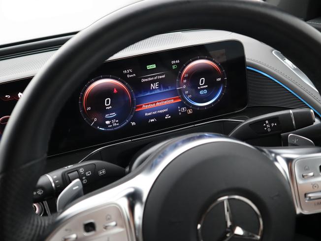 MERCEDES-BENZ Eqc Photo 4