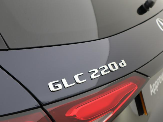 MERCEDES-BENZ Glc Photo 26