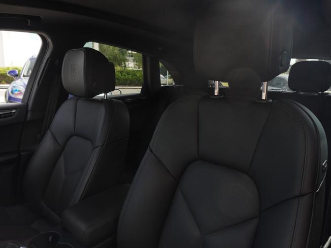 PORSCHE Macan Photo 11