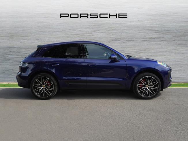 PORSCHE Macan Photo 5