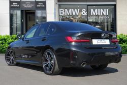 BMW 3 Series Photo 2