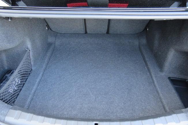 BMW 3 Series Photo 38