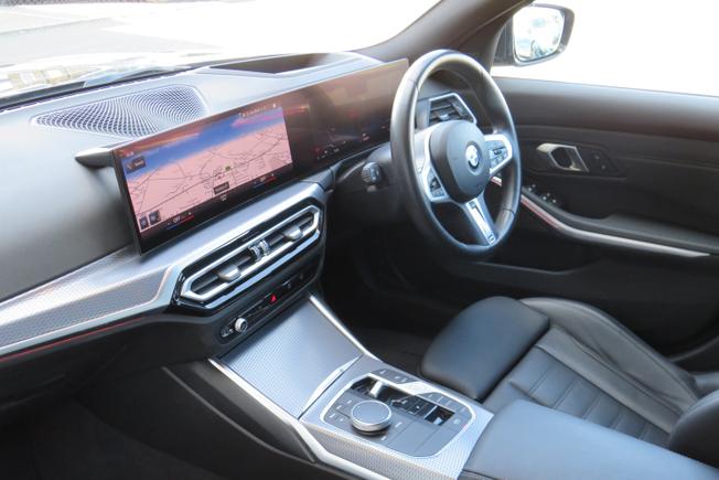 BMW 3 Series Photo 43