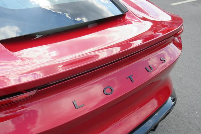 LOTUS Emira Photo 19