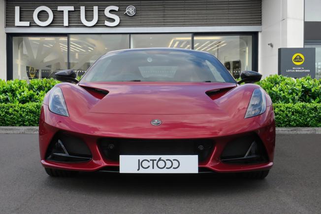 LOTUS Emira Photo 5