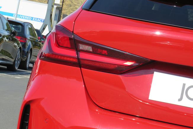 BMW 1 Series Photo 14