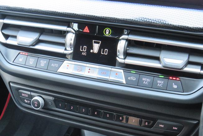 BMW 1 Series Photo 26