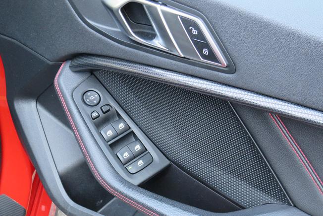 BMW 1 Series Photo 32