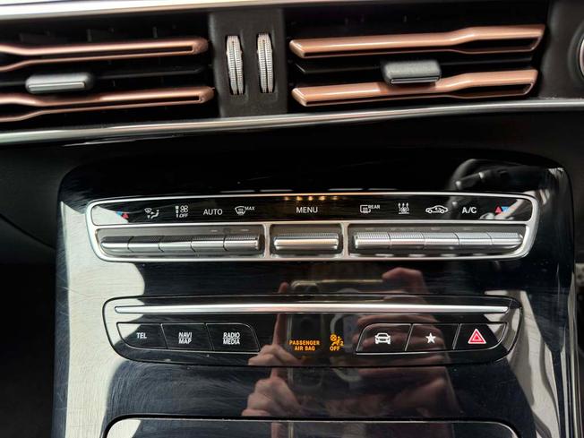 MERCEDES-BENZ EQC Photo 34