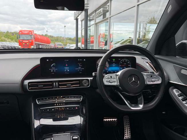 MERCEDES-BENZ EQC Photo 5