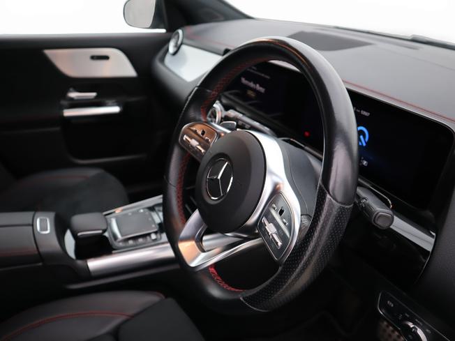 MERCEDES-BENZ Eqa Photo 12