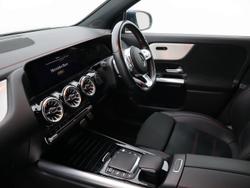 MERCEDES-BENZ Eqa Photo 3