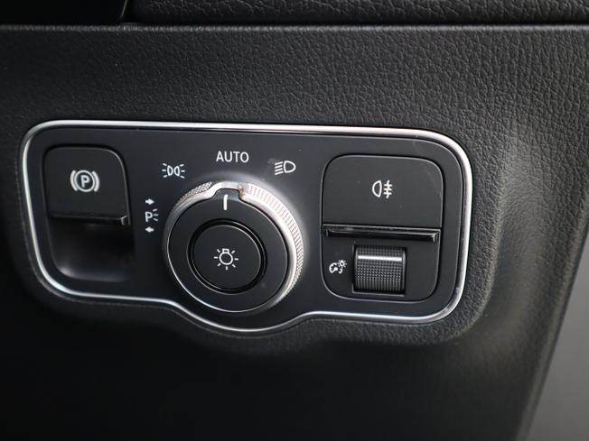 MERCEDES-BENZ Eqa Photo 30