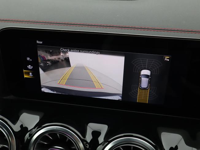 MERCEDES-BENZ Eqa Photo 38
