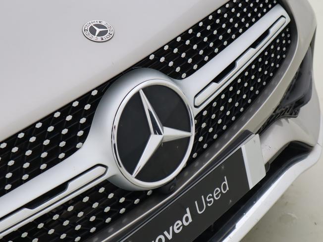 MERCEDES-BENZ Glc Photo 16