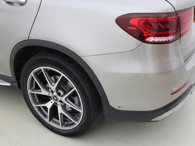 MERCEDES-BENZ Glc Photo 24