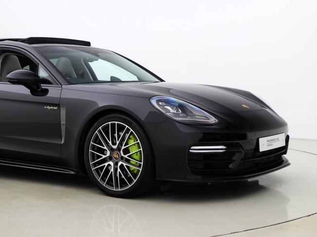 PORSCHE Panamera Photo 10