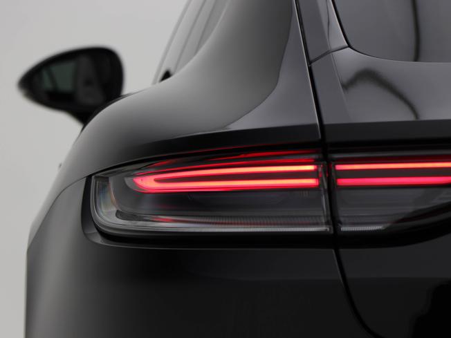 PORSCHE Panamera Photo 17