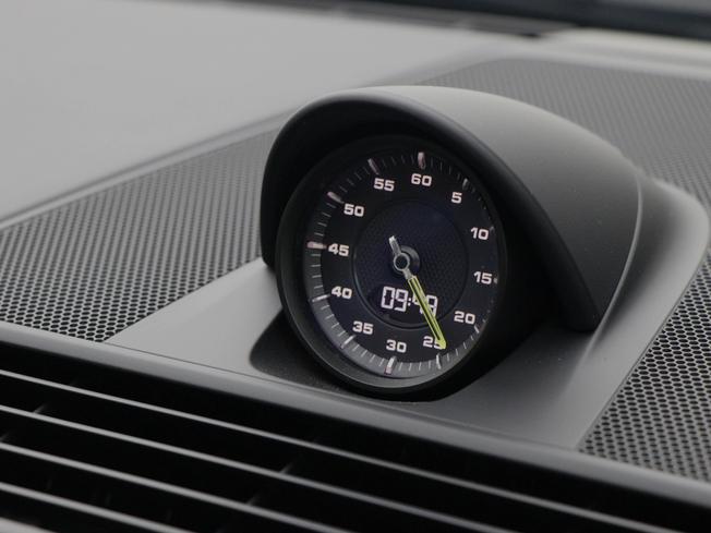 PORSCHE Panamera Photo 49