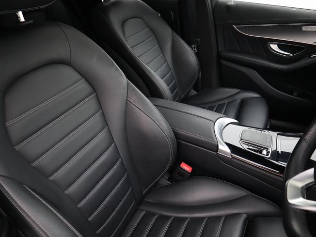MERCEDES-BENZ EQC Photo 12