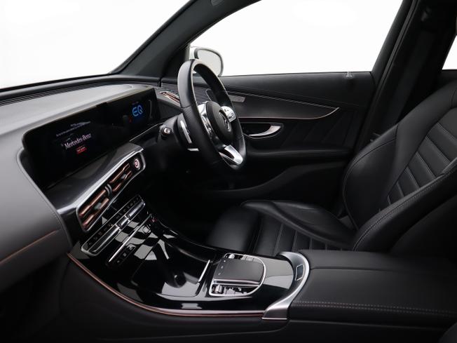 MERCEDES-BENZ EQC Photo 19