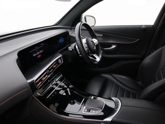 MERCEDES-BENZ EQC Photo 3