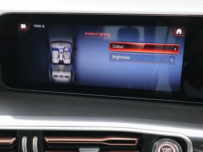 MERCEDES-BENZ EQC Photo 35