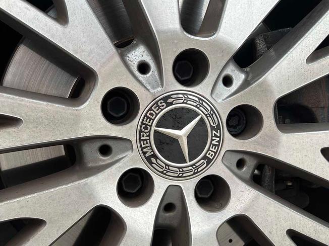 MERCEDES-BENZ CLA Class Photo 16